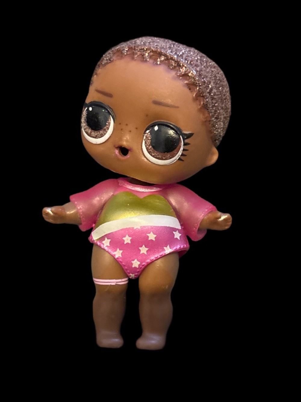 L.O.L. Surprise! Glitter B.B. Brown Baby Doll in Pink & Green Outfit